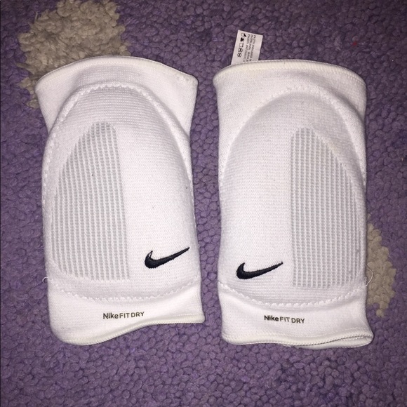 nike youth volleyball knee pads